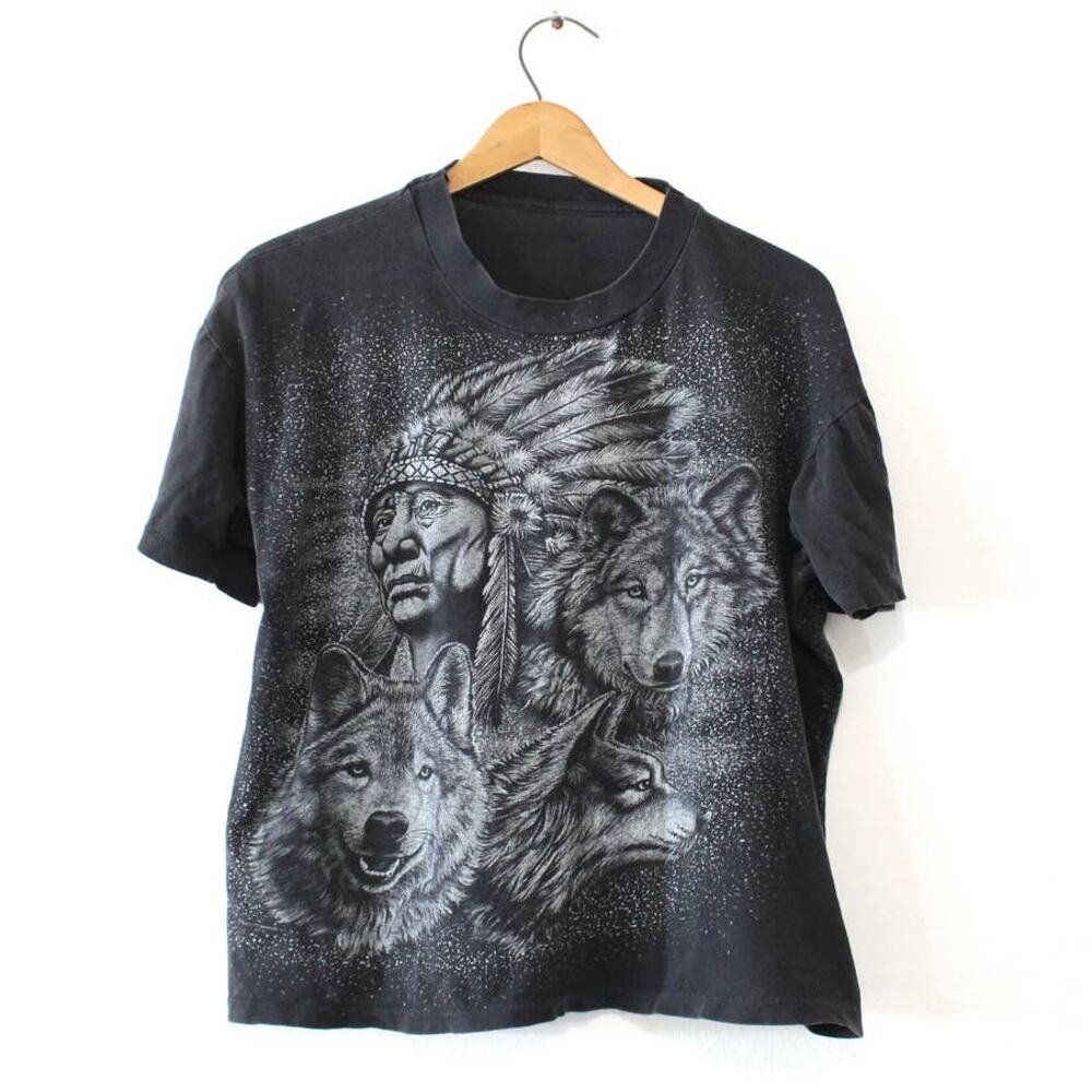 Vintage Native American Indian Wolf Cropped T Shirt XL
